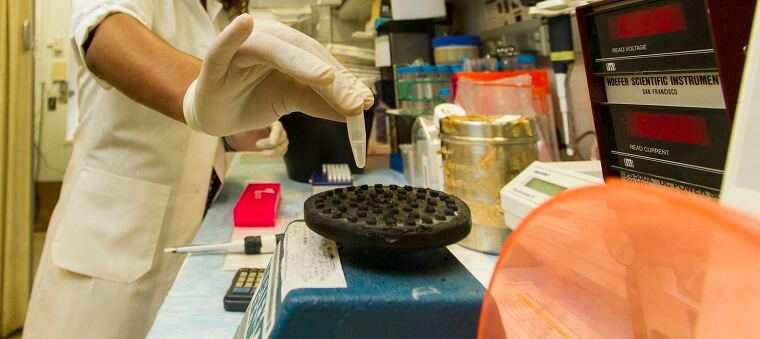 Máquina de laboratorio